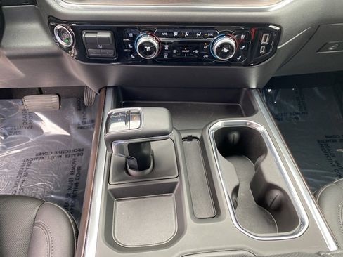 Used 2023 GMC Sierra 1500 SLT image 19