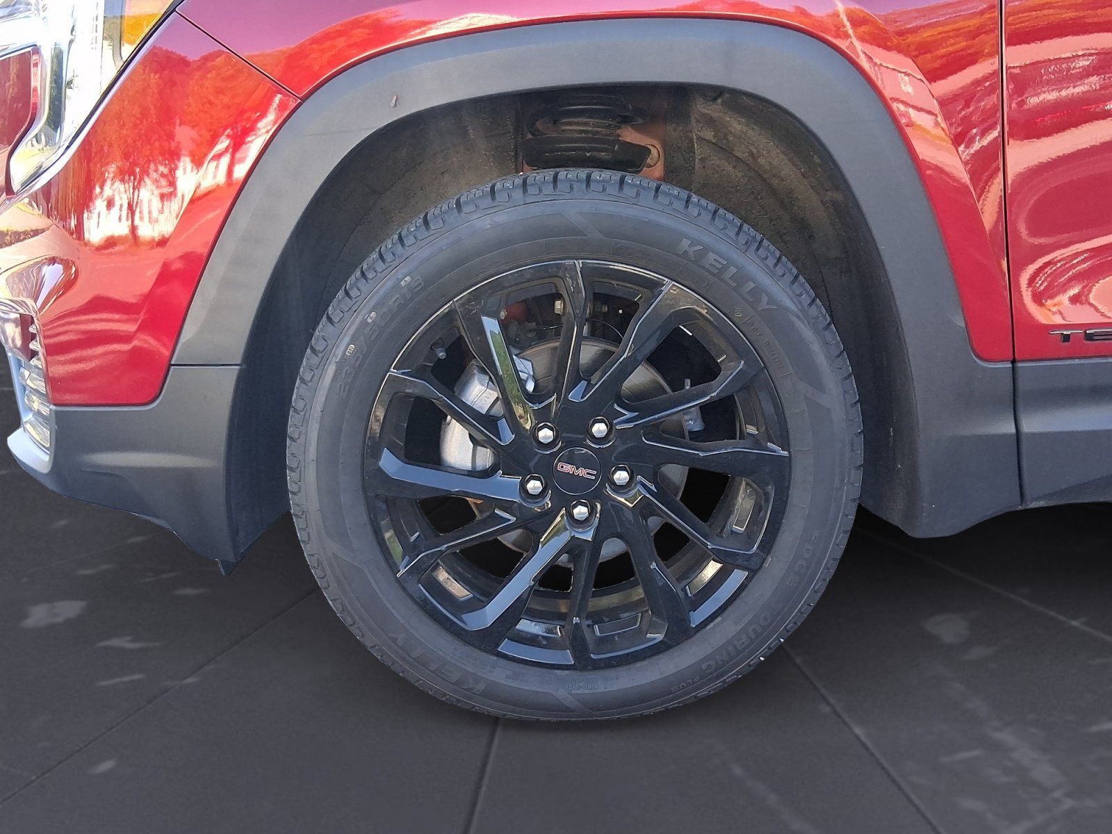 Used 2023 GMC Terrain SLE w/ Driver Convenience Package AWD/4WD image 14