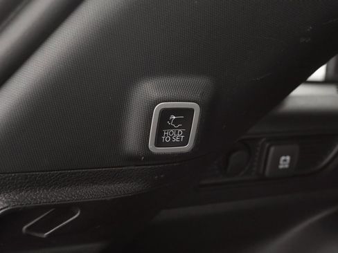 Certified 2022 Jeep Grand Cherokee Altitude image 15