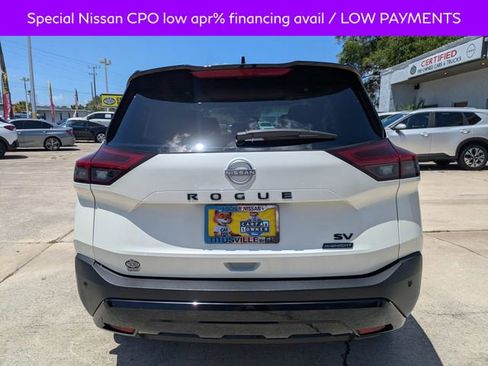 Used 2023 Nissan Rogue SV w/ SV Premium B Package FWD image 5
