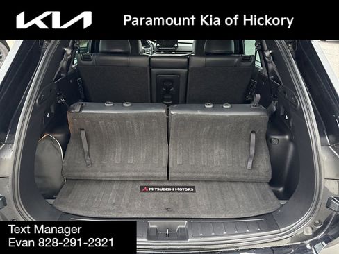 Used 2022 Mitsubishi Outlander SEL image 11