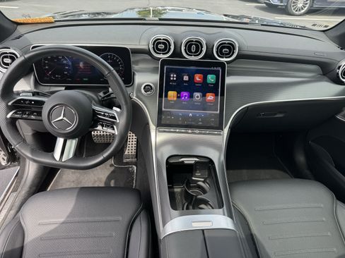 Used 2025 Mercedes-Benz GLC 350e 4MATIC image 28