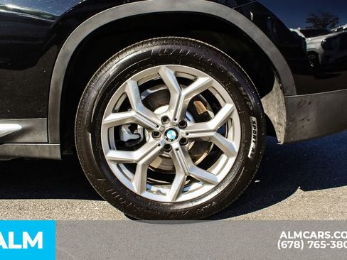 Used 2025 BMW X4 xDrive30i w/ Premium Essential Package image 15