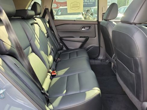 Used 2023 Nissan Rogue SL w/ SL Premium Package FWD image 22