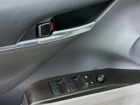Used 2024 Toyota Camry SE AWD/4WD image 15