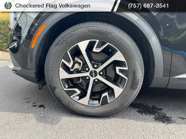 Used 2023 Kia Sportage EX FWD image 5