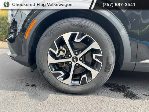 Used 2023 Kia Sportage EX FWD image 5