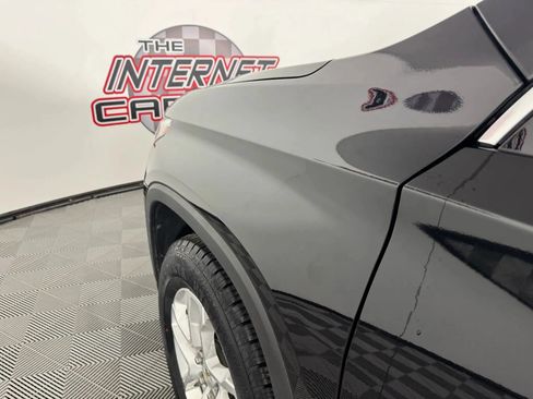 Used 2019 Chevrolet Traverse LS AWD/4WD image 23