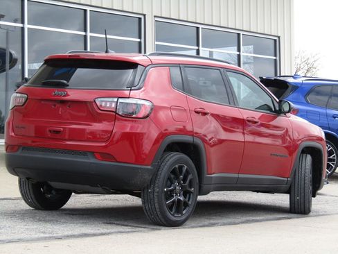 New 2026 Jeep Compass Latitude image 3