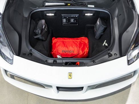 Used 2016 Ferrari 488 GTB RWD image 20