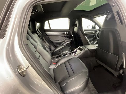 Used 2022 Porsche Panamera Platinum Edition image 24
