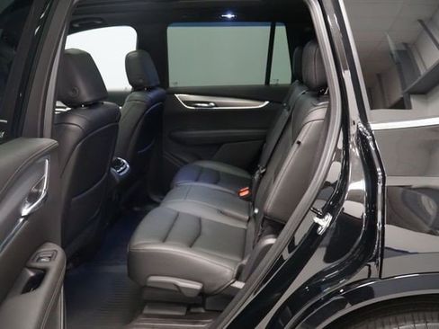 Certified 2024 Cadillac XT6 Luxury w/ LPO, Floor Liner Package AWD/4WD image 24
