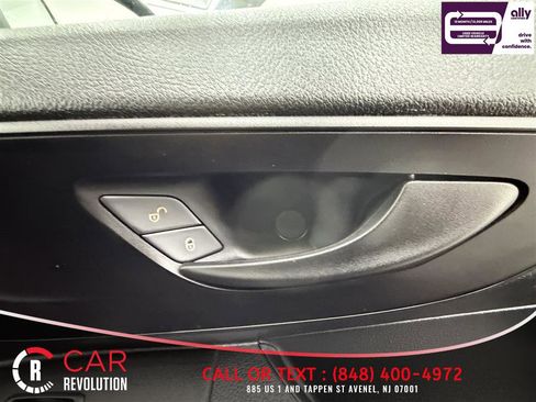 Used 2017 Mercedes-Benz Metris Passenger image 44