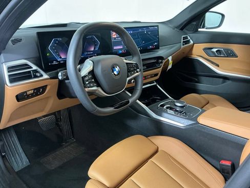 Certified 2025 BMW 330i xDrive Sedan w/ Premium Package AWD/4WD image 21
