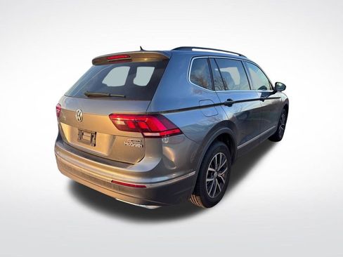 Used 2020 Volkswagen Tiguan SE image 3