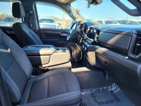 Used 2023 GMC Sierra 1500 Elevation AWD/4WD image 9