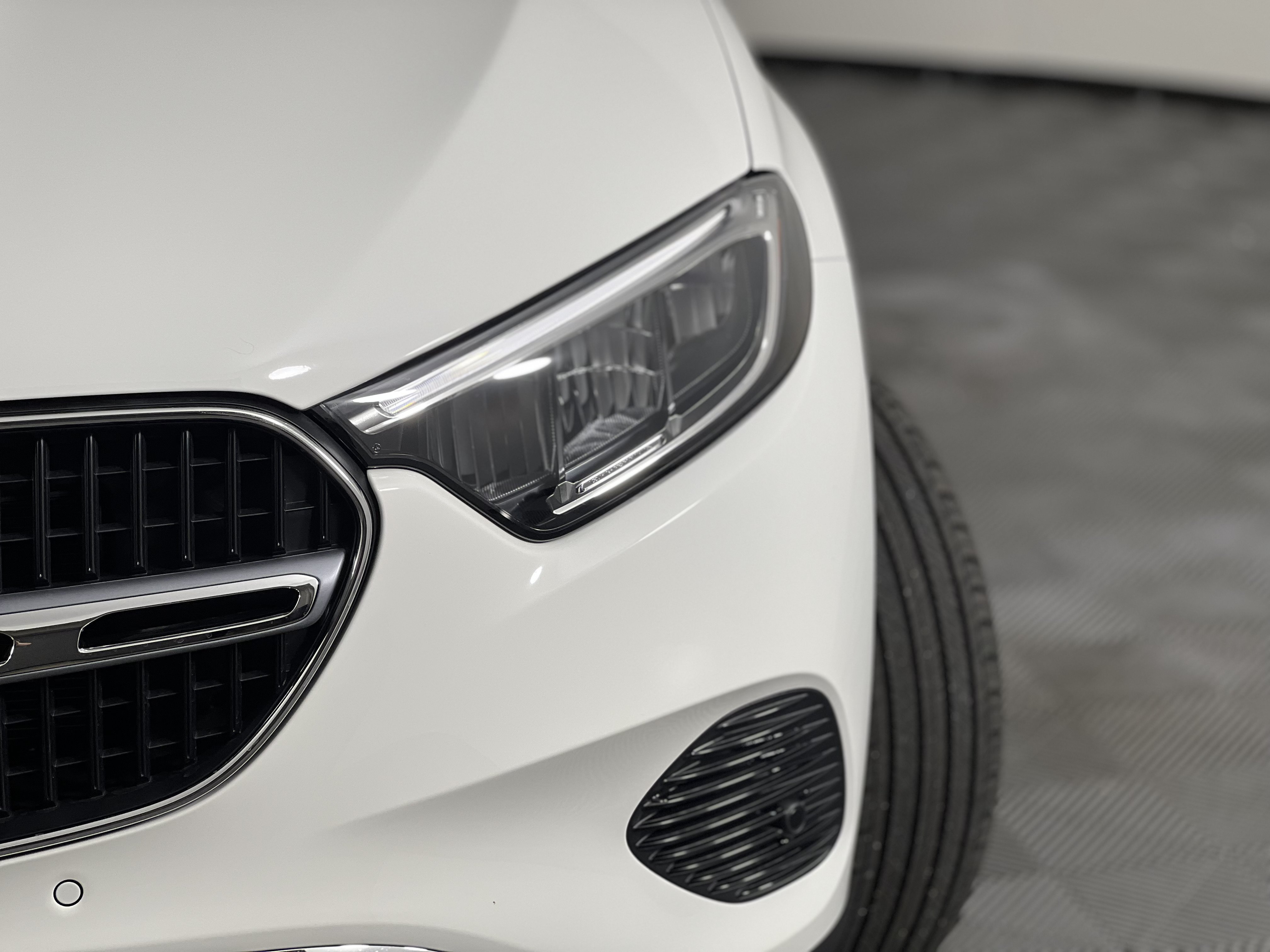 New 2027 Mercedes-Benz GLC 300 4MATIC image 7