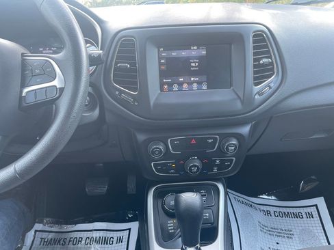 Used 2019 Jeep Compass Sport AWD/4WD image 23
