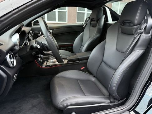 Used 2019 Mercedes-Benz SLC 300 image 10