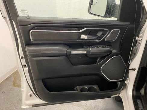 Used 2022 RAM 1500 Laramie AWD/4WD image 22