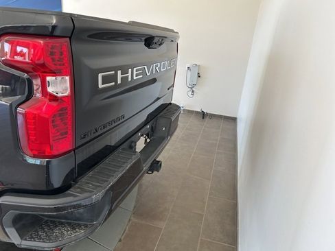 Used 2022 Chevrolet Silverado 1500 Custom w/ LPO, Dark Essentials Package image 5