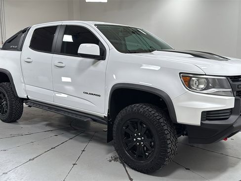Used 2022 Chevrolet Colorado ZR2 w/ ZR2 Dusk Special Edition image 3