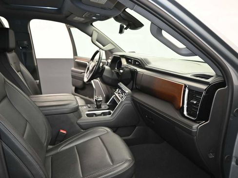 Used 2024 GMC Sierra 1500 Denali w/ Denali Reserve Package AWD/4WD image 27
