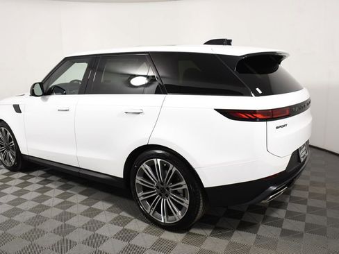 New 2026 Land Rover Range Rover Sport SE AWD/4WD image 3