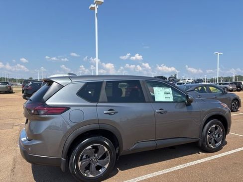 New 2026 Nissan Rogue SV image 4