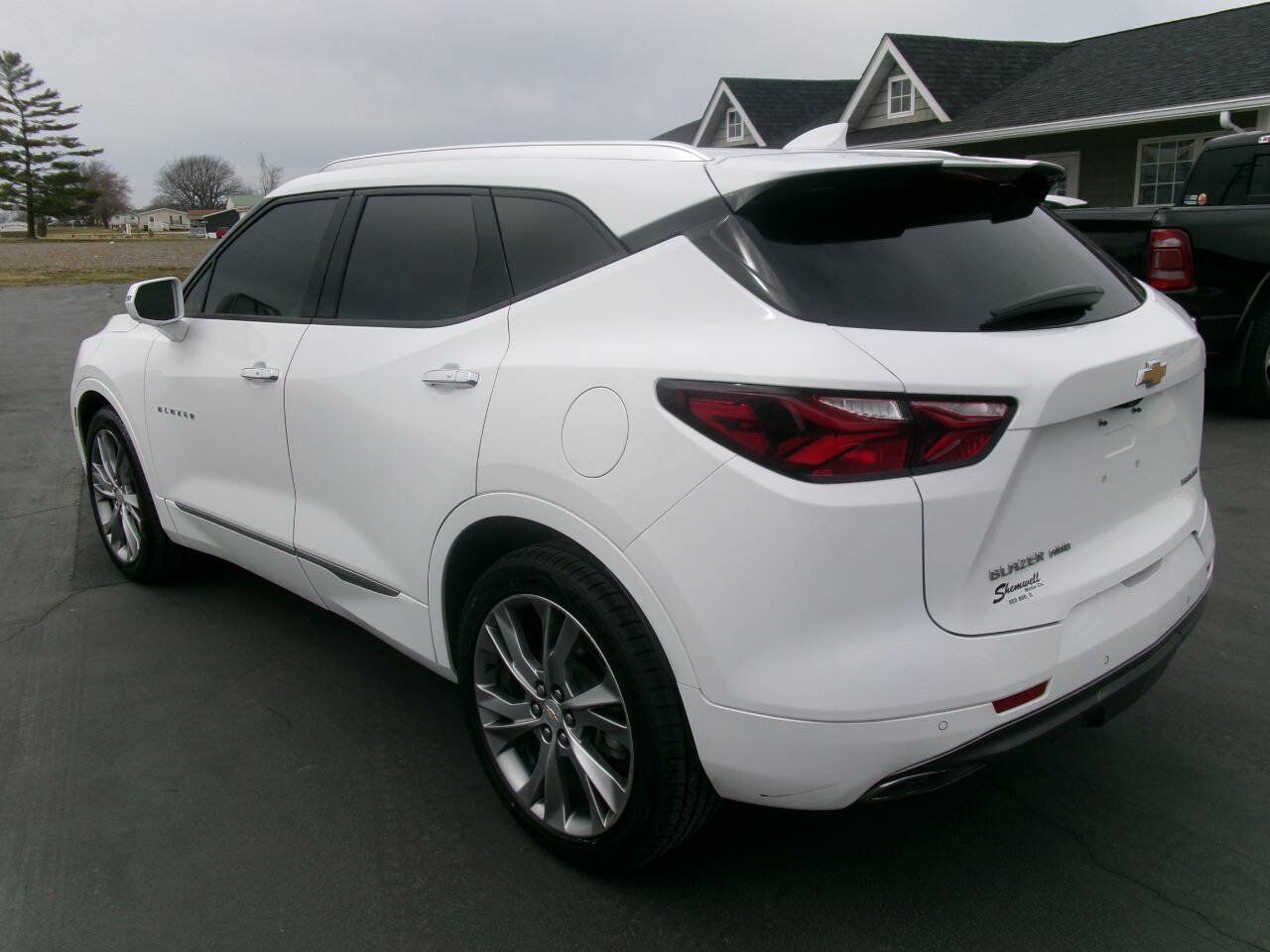 Used 2019 Chevrolet Blazer Premier w/ Sun and Wheels Package AWD/4WD image 7