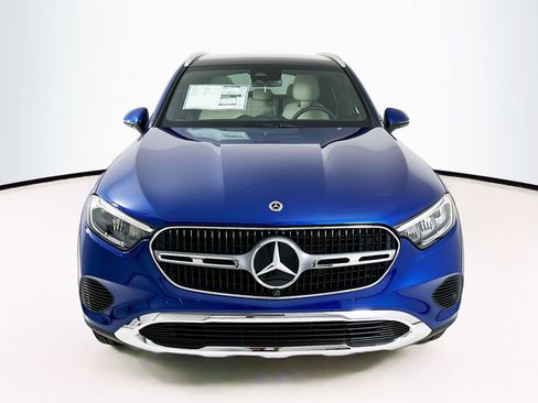 New 2026 Mercedes-Benz GLC 300 image 2