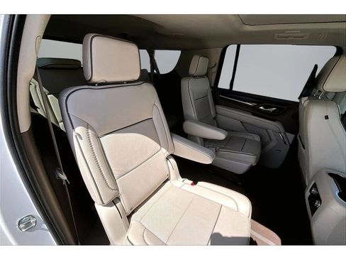 Used 2023 GMC Yukon XL Denali w/ Denali Reserve Package AWD/4WD image 22