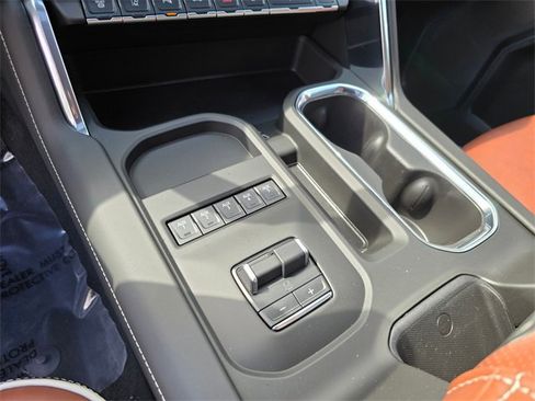 New 2025 GMC Sierra 2500 Denali Ultimate image 30