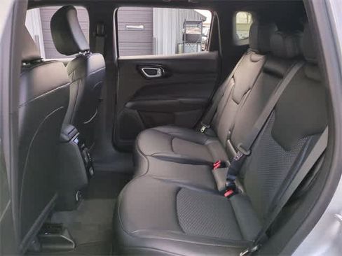 New 2026 Jeep Compass Latitude image 20