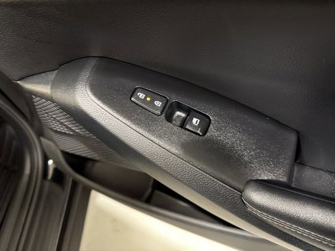 Used 2025 Kia Seltos S image 39