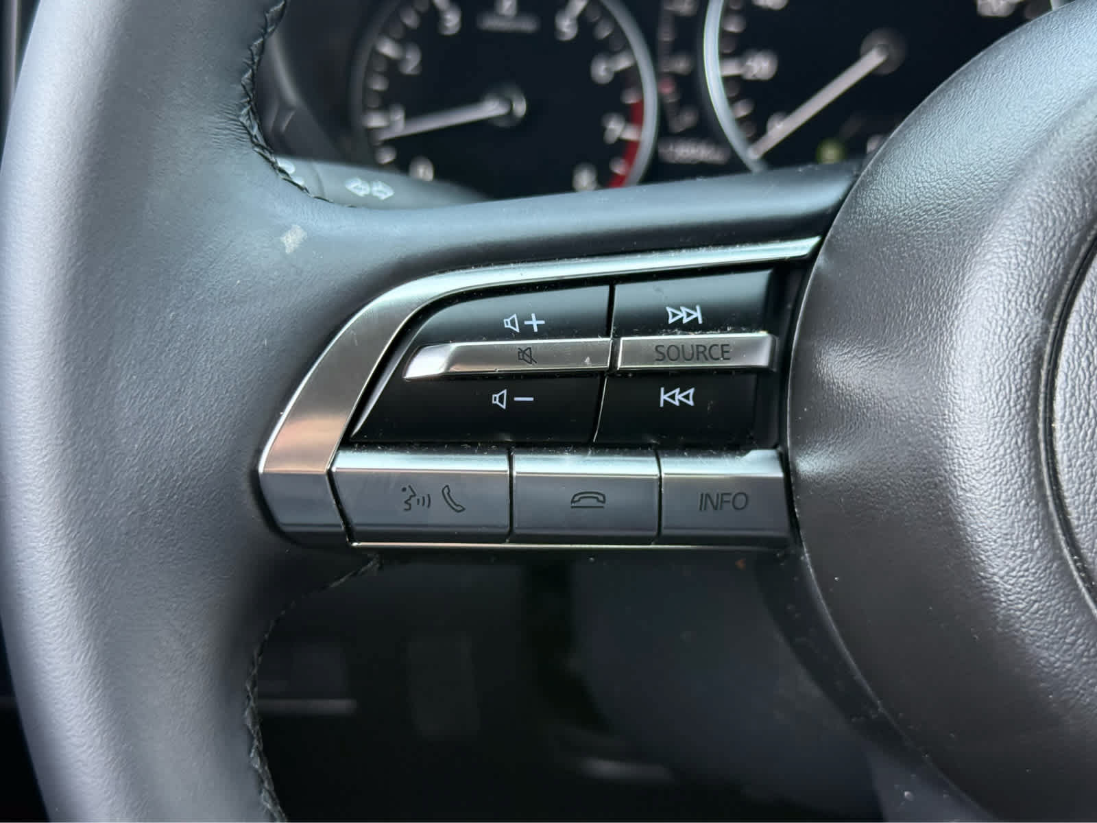 Used 2025 MAZDA CX-50 AWD 2.5 S w/ Premium Package image 33