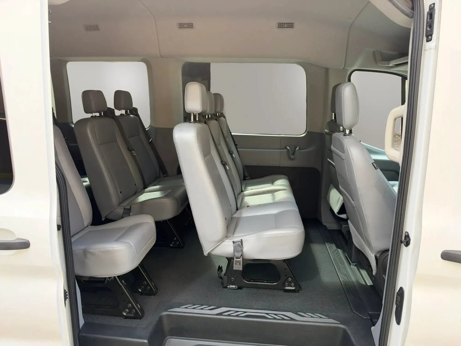 Used 2018 Ford Transit 350 XL RWD image 14