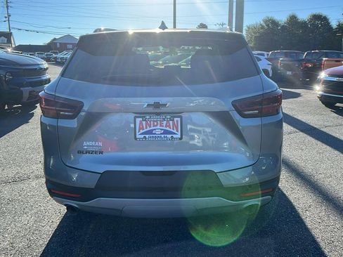 New 2025 Chevrolet Blazer LT w/ Midnight/Sport Edition FWD image 6