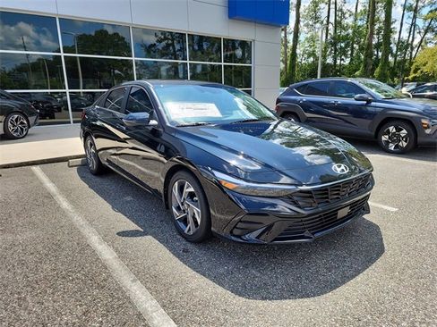 New 2025 Hyundai Elantra Limited image 1