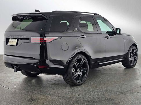 Used 2025 Land Rover Discovery Dynamic SE image 5