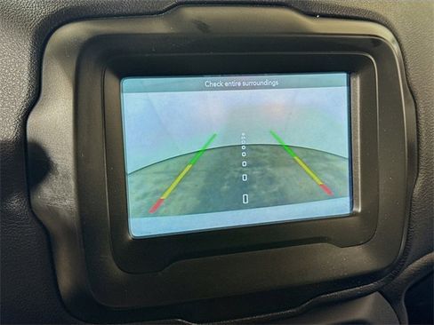 Used 2021 Jeep Renegade Latitude image 11