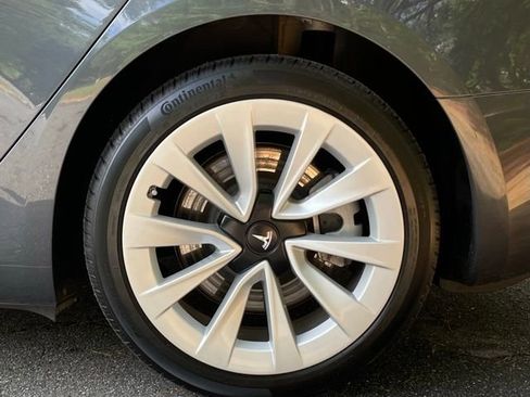 Used 2023 Tesla Model 3 Standard Range RWD image 6