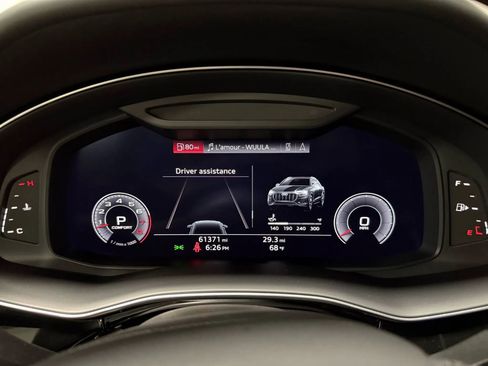 Used 2019 Audi Q8 Prestige w/ Luxury Package image 35