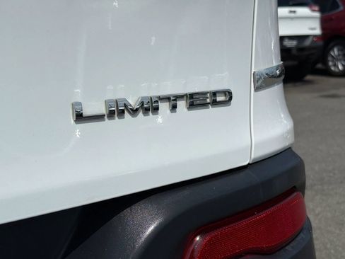 Used 2015 Jeep Cherokee Limited AWD/4WD image 5