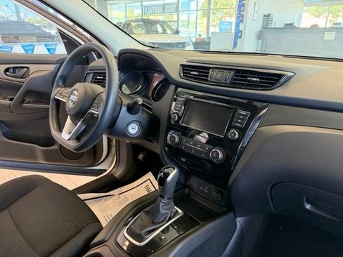 Used 2019 Nissan Rogue Sport S w/ Appearance Package AWD/4WD image 28