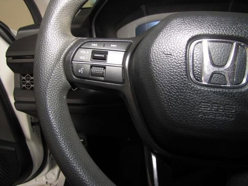 Certified 2023 Honda Accord EX image 5