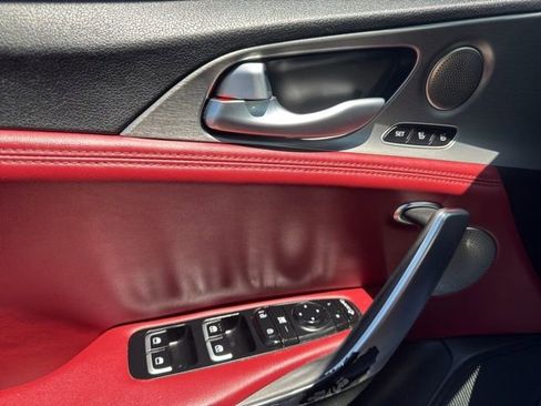 Used 2019 Kia Stinger GT1 AWD/4WD image 20