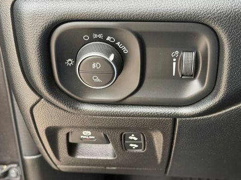 Used 2021 RAM 1500 Big Horn AWD/4WD image 29