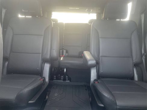 Used 2023 Chevrolet Tahoe Z71 w/ Luxury Package AWD/4WD image 10