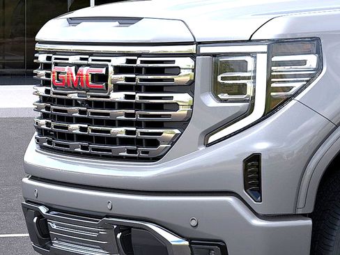 New 2026 GMC Sierra 1500 Denali w/ Denali Reserve Package AWD/4WD image 13